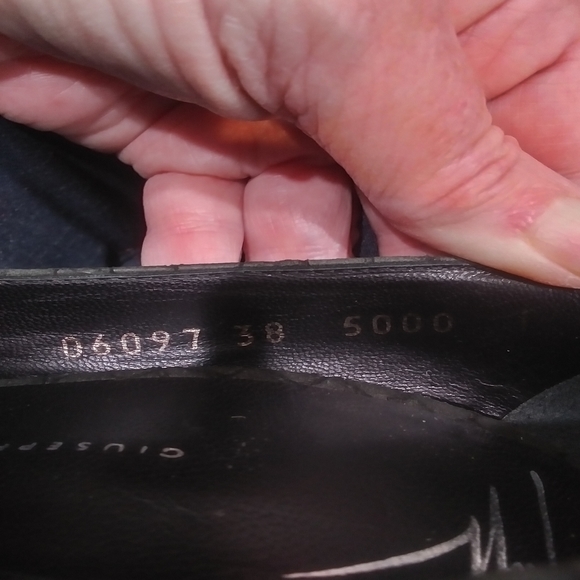 Giuseppe Zanotti Snake Embossed Suede Heels, Black EU 38 - Picture 14 of 15